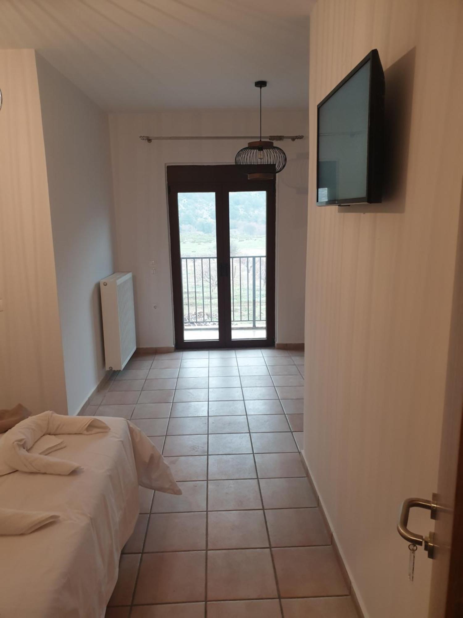 To Ellinikon Apartment Omalos Ngoại thất bức ảnh